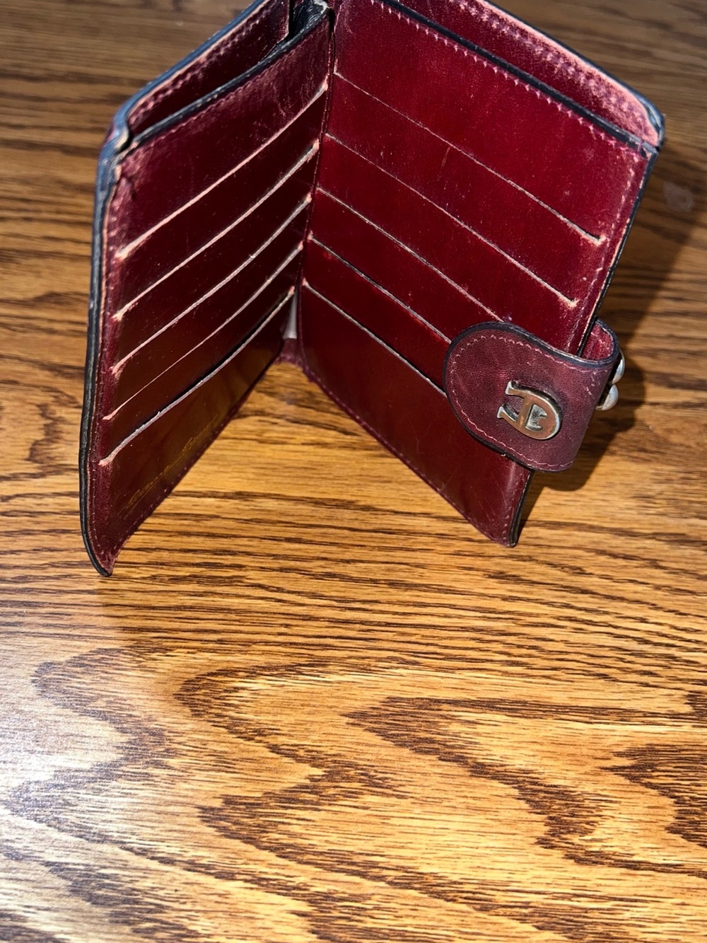 Etienne Aigner Burgundy Leather Snap Wallet - Picture 5 of 10